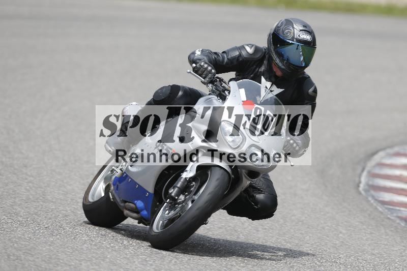 Archiv-2025/25 10.06.2025 MaxRacing ADR/Gruppe rot/90